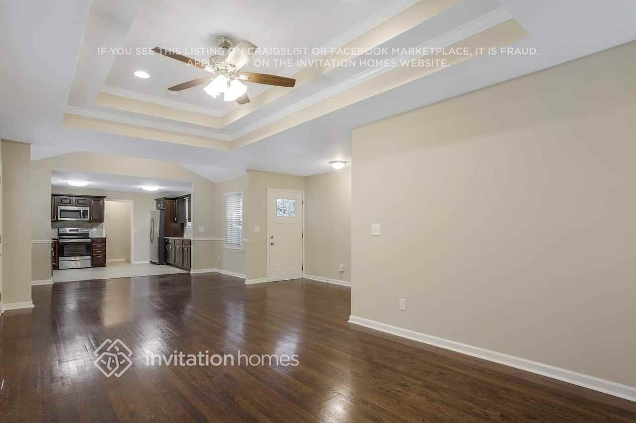 3031 Remington St - Photo 2 of 18