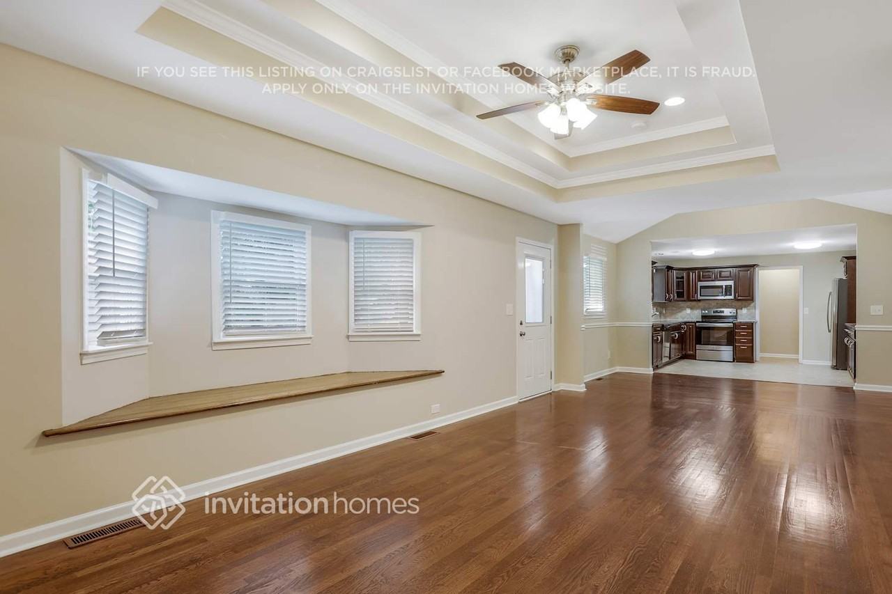 3031 Remington St - Photo 3 of 18