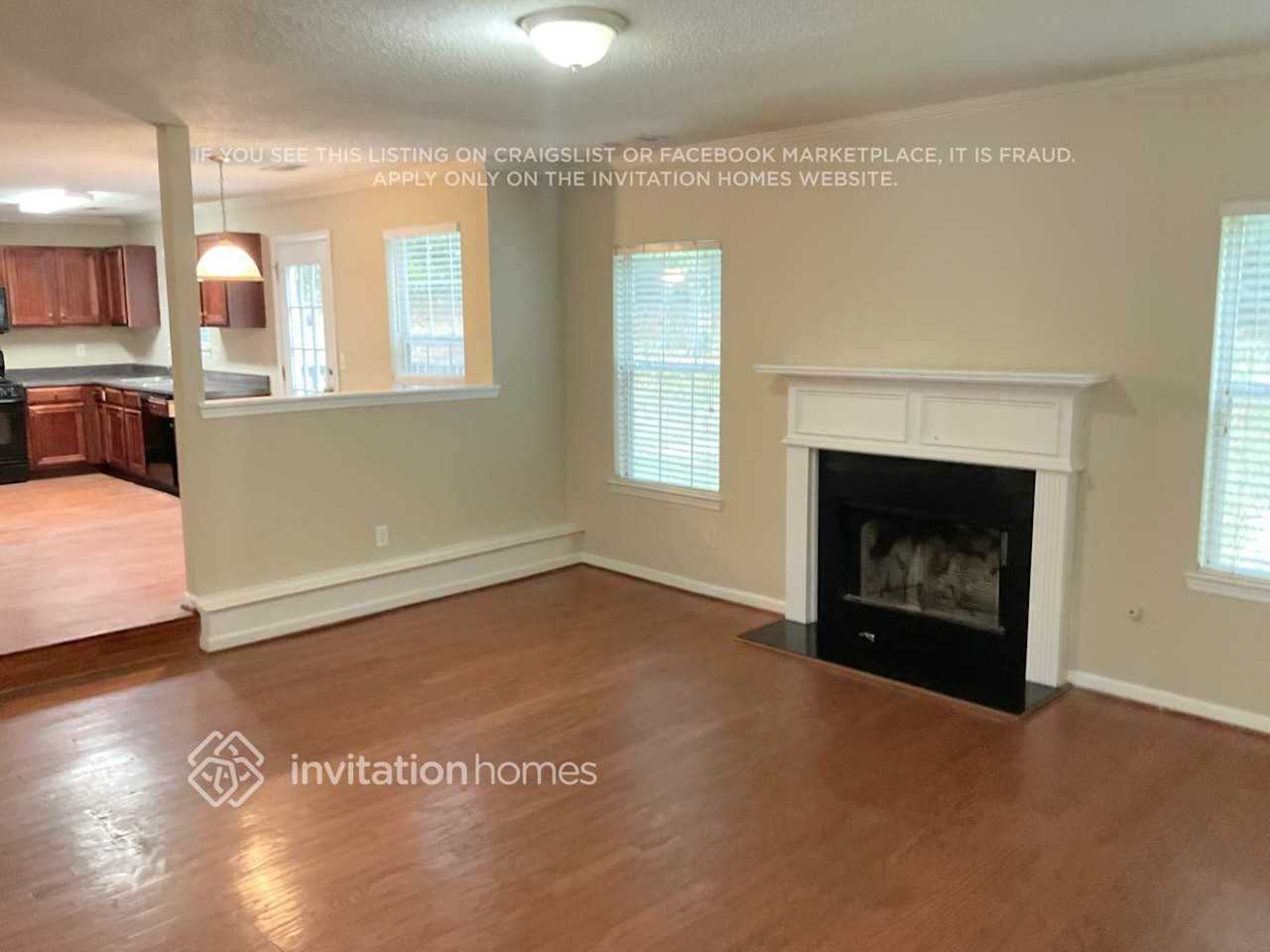 2053 Boulder Gate Dr - Photo 3 of 14