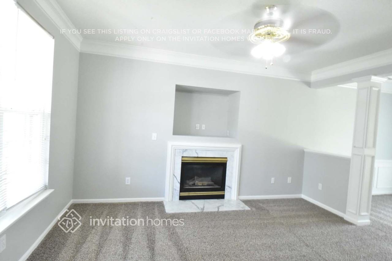 9023 Woodland Park Ln - Photo 2 of 9