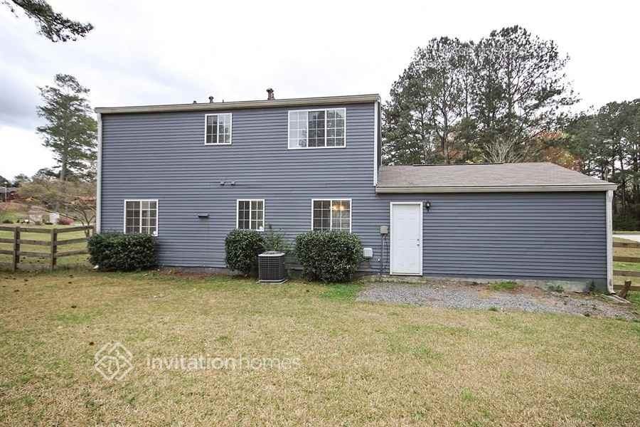 2647 Morgan Lake Dr Ne - Photo 4 of 5