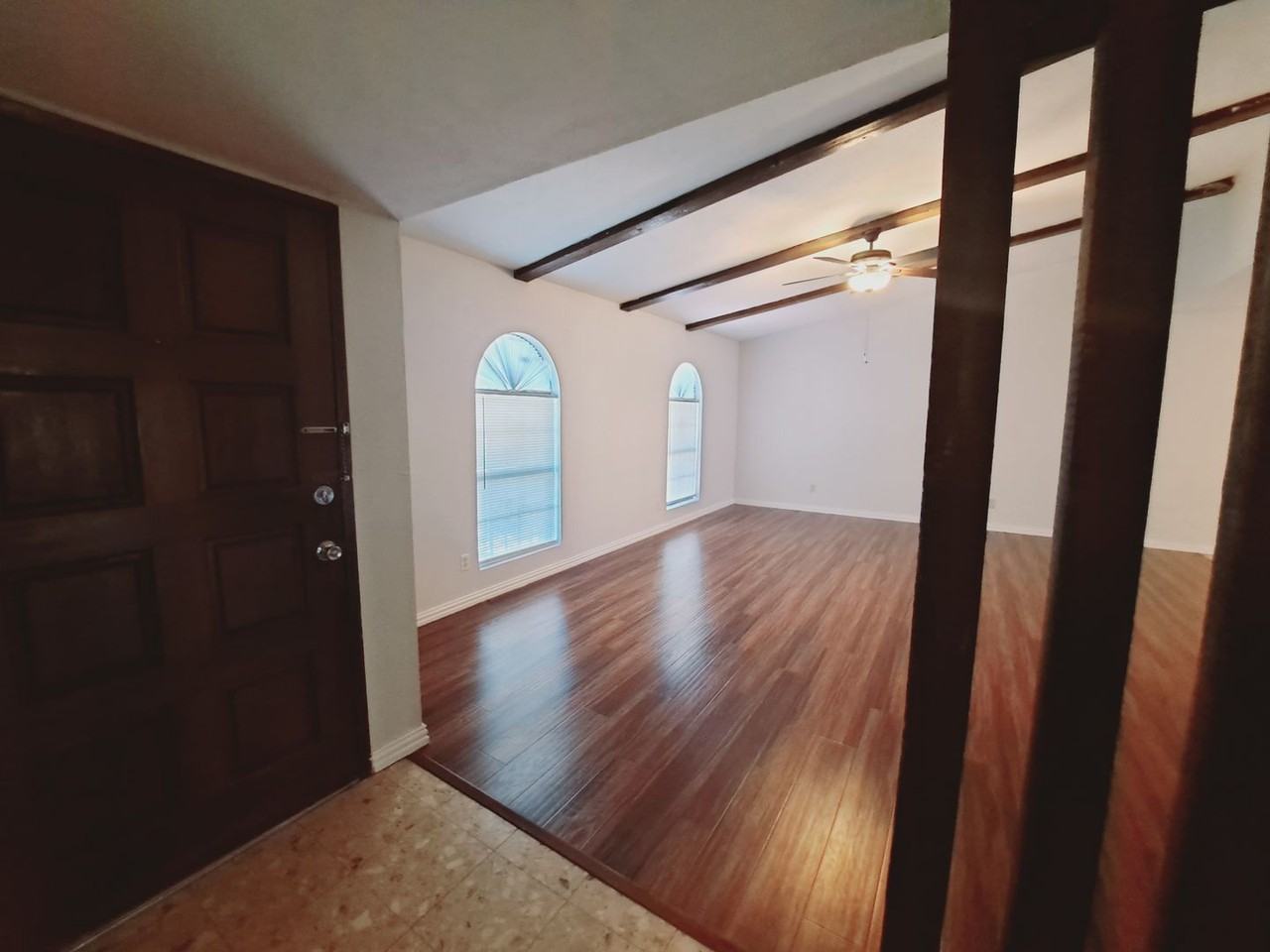 3726 Red Oak Dr - Photo 3 of 30