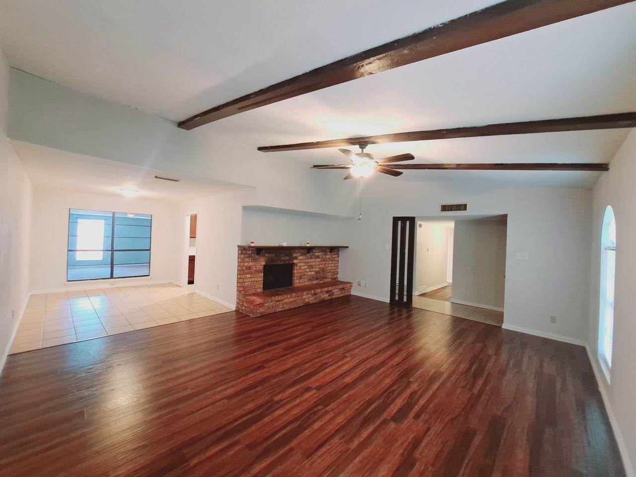 3726 Red Oak Dr - Photo 5 of 30