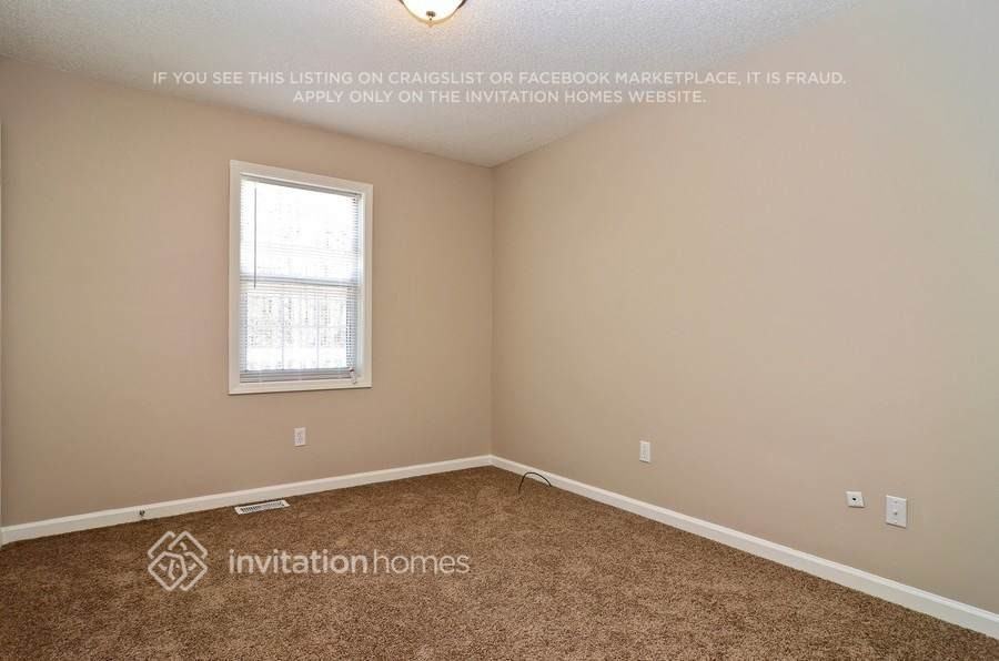 1795 Independence Dr - Photo 2 of 8