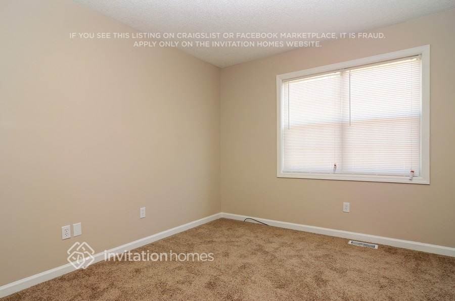 1795 Independence Dr - Photo 4 of 8