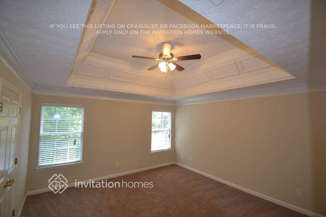 4157 Shoreside Cir - Photo 2 of 5