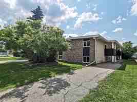 featured image of 607 67 Ave Sw