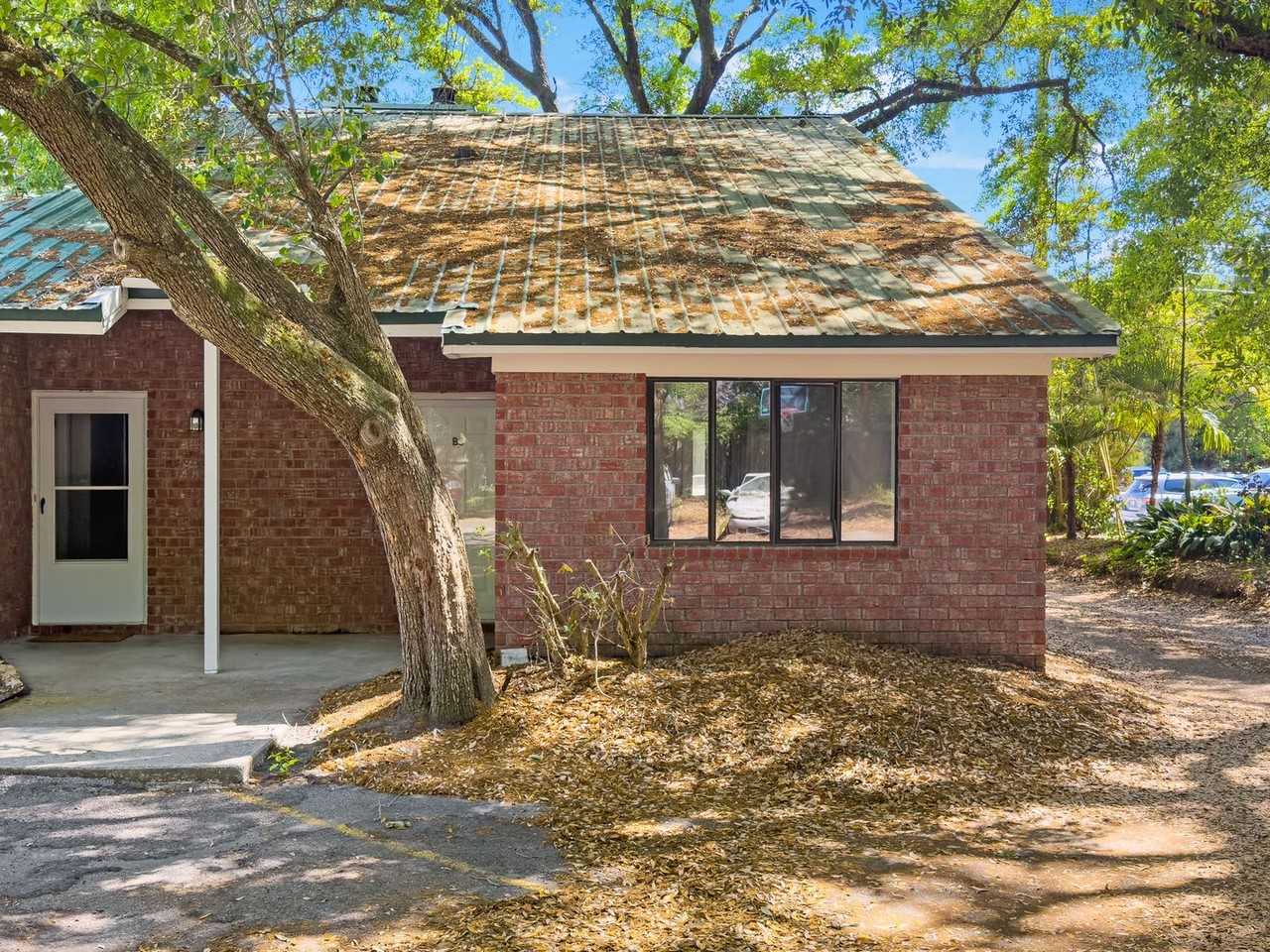 398 Country Club Blvd #B3 - Photo 2 of 17