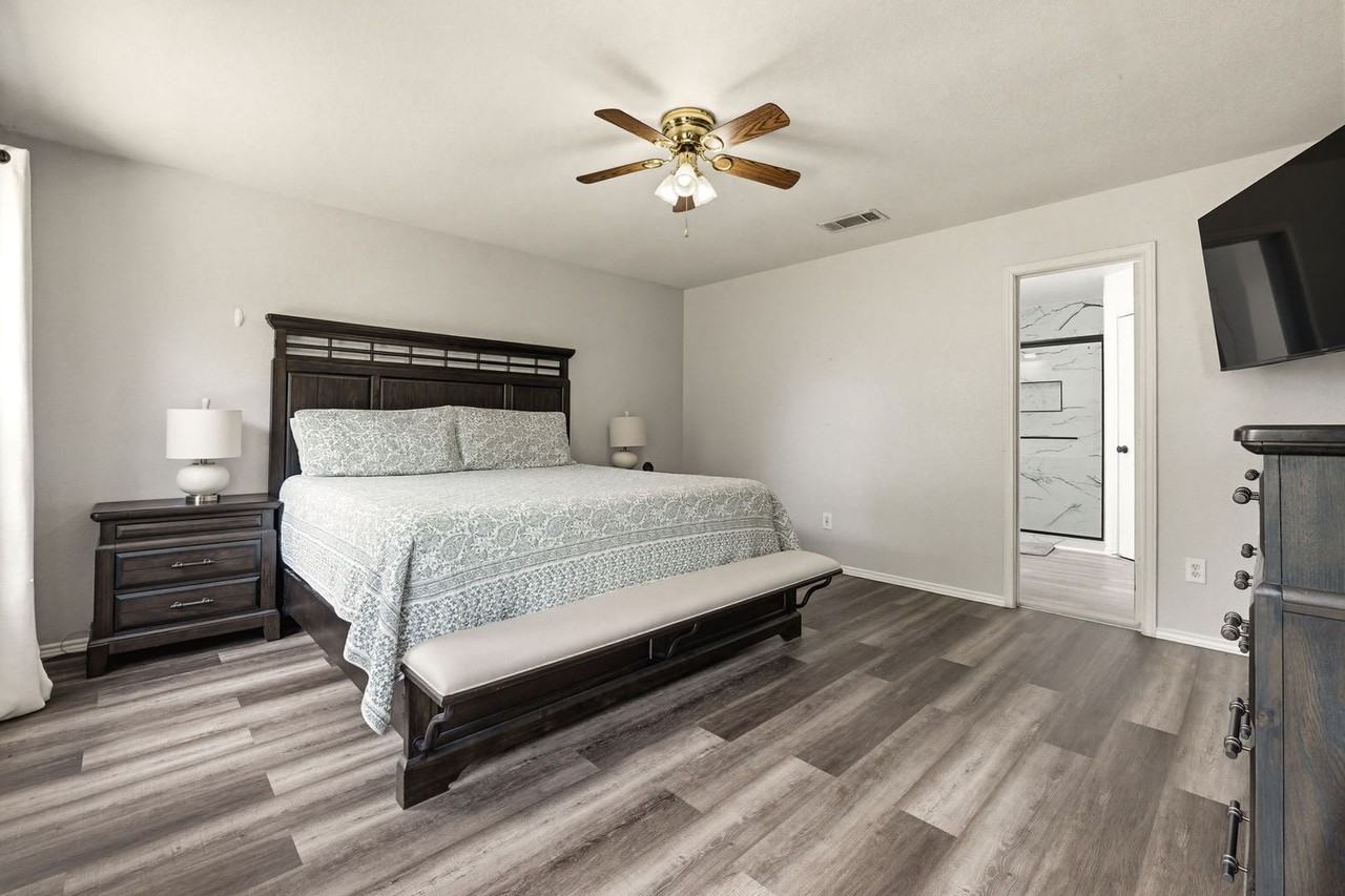 2607 Thoroughbred Dr - Photo 7 of 17