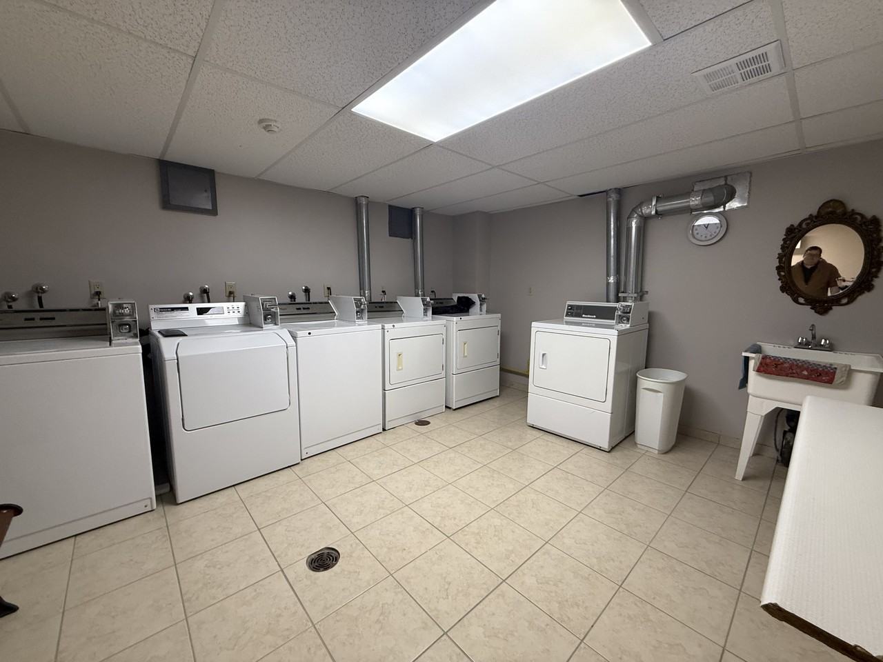 Valleyview & Valley Vista Apartments - Photo 6 of 24