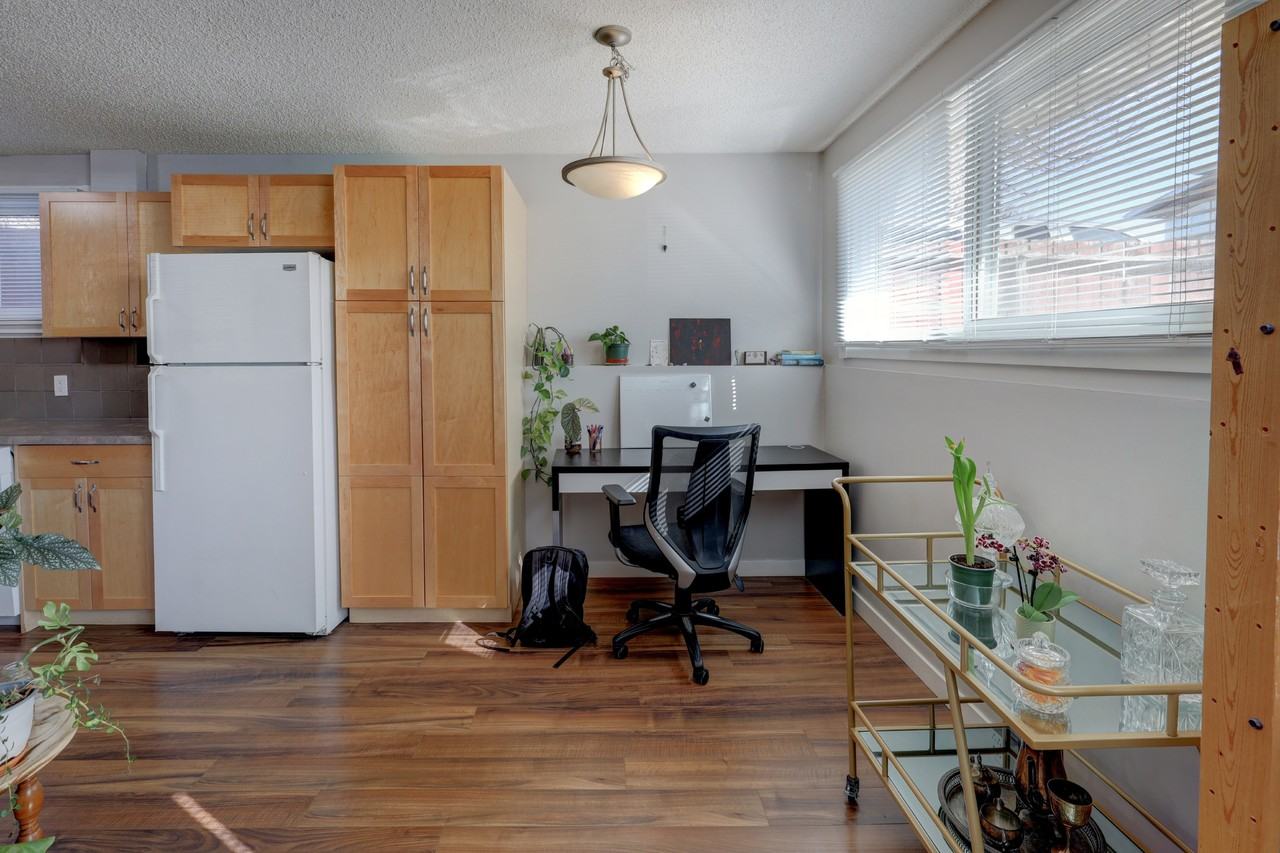 2415-B 9th Street NW - Photo 5 of 25