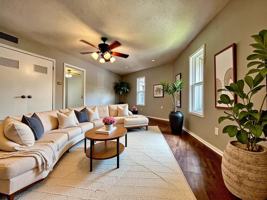 featured image of 205 W Woodruff Ave