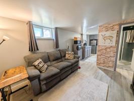 featured image of 58 Chetwood St