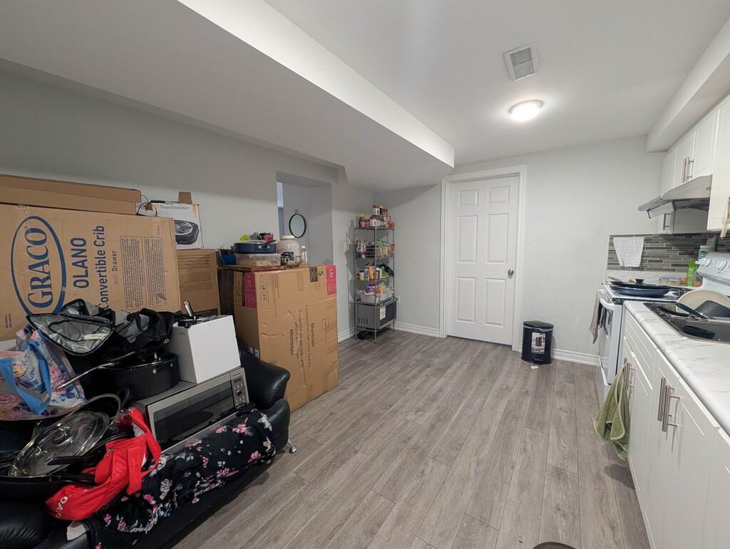 38 Chalmers St - Photo 4 of 12