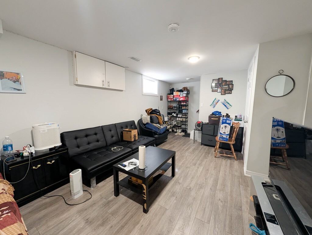 38 Chalmers St - Photo 7 of 12