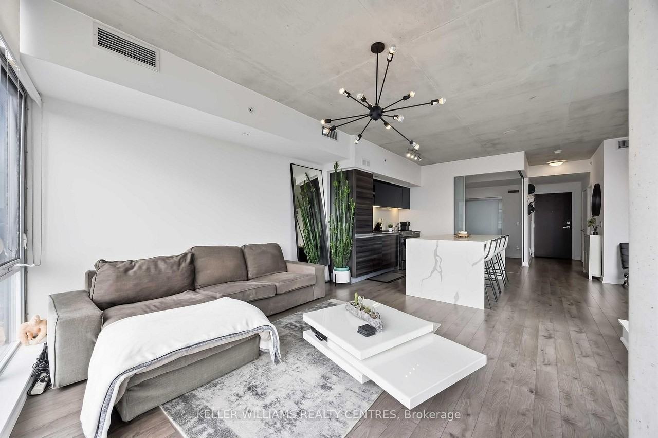 Dundas St E - Photo 7 of 13