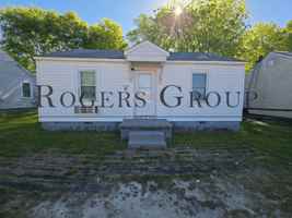 featured image of 980 Burr St