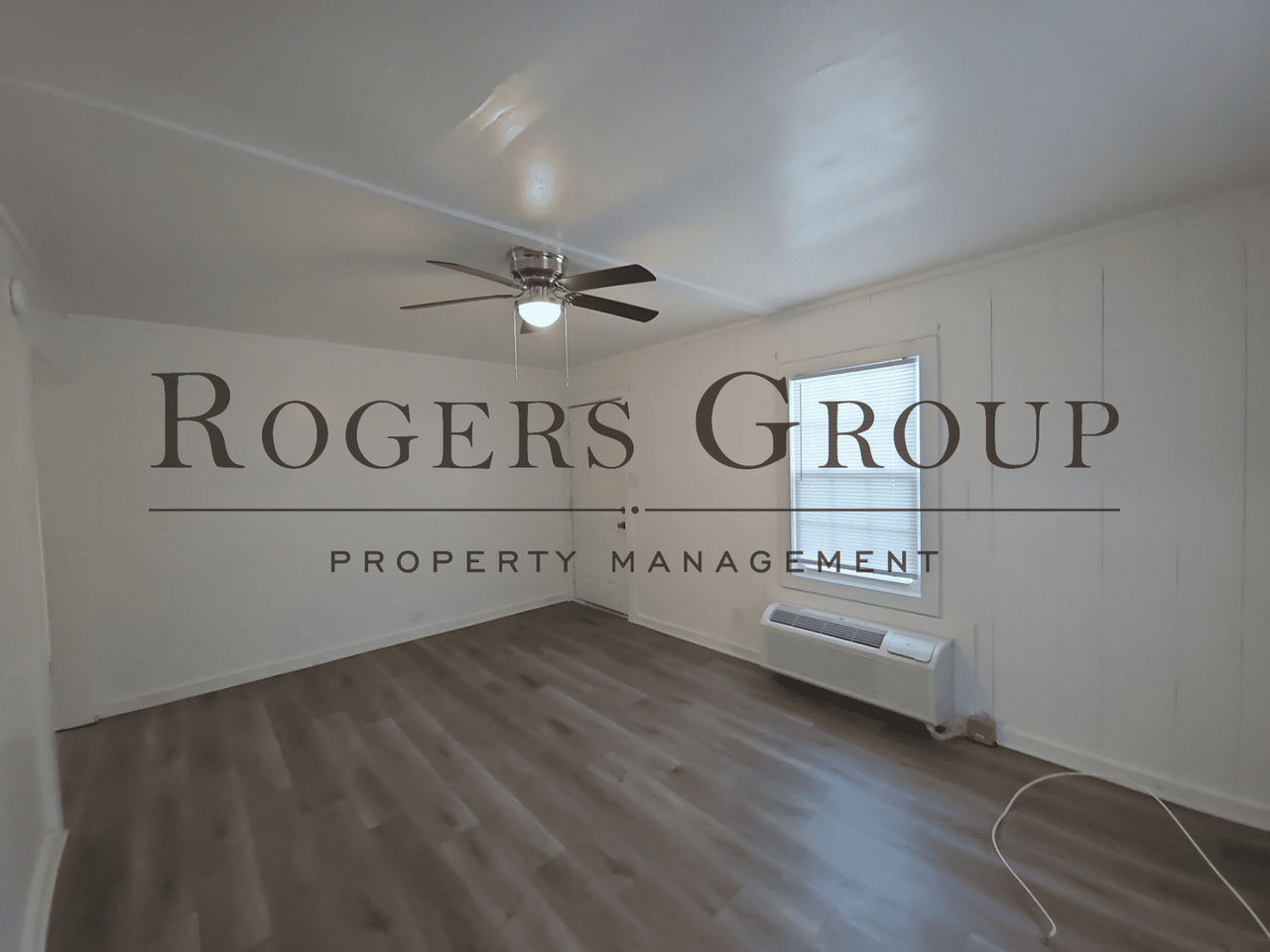 980 Burr St - Photo 4 of 11