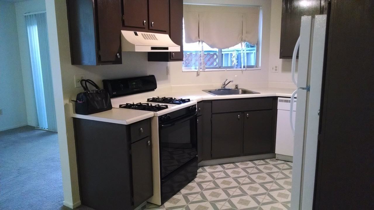 2577 Sycamore Glen Dr #2 - Photo 5 of 10