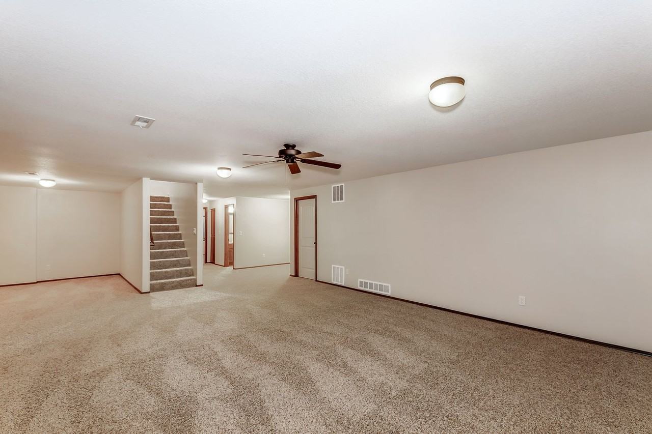 3056 N Rough Creek Rd - Photo 6 of 10