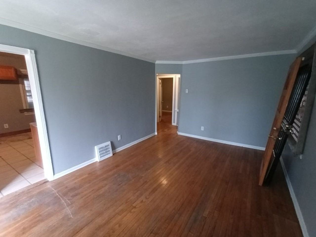 6175 Marseilles St - Photo 5 of 17