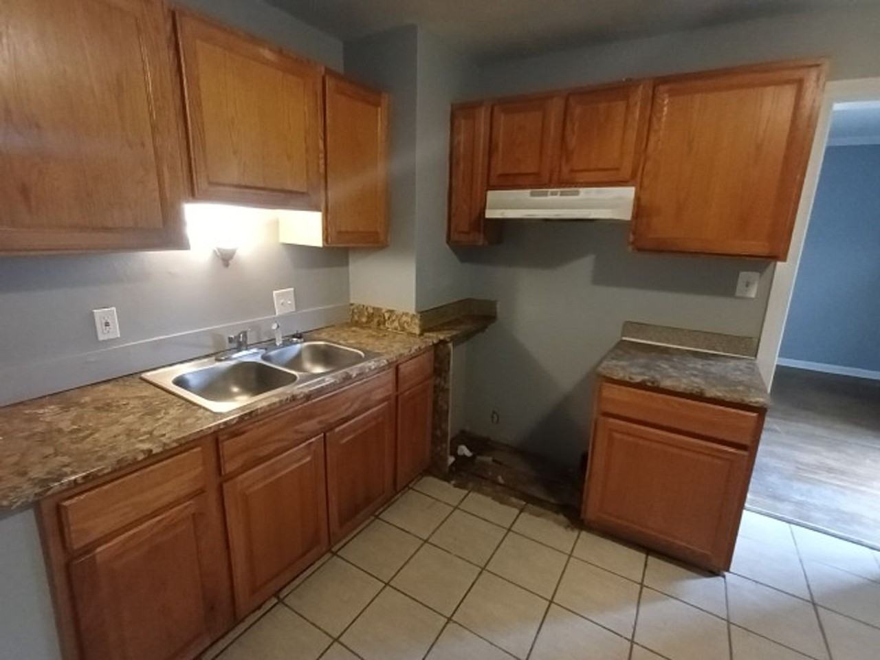 6175 Marseilles St - Photo 6 of 17