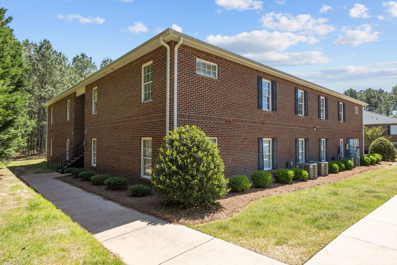 74 Fantasy Ln #D - Photo 5 of 37