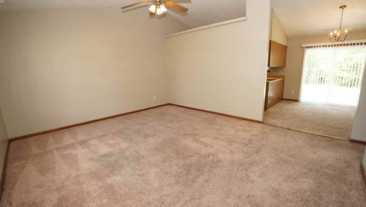 103 N Ginger Dr - Photo 3 of 16