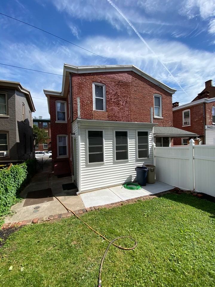 414 W Frederick St - Photo 3 of 28