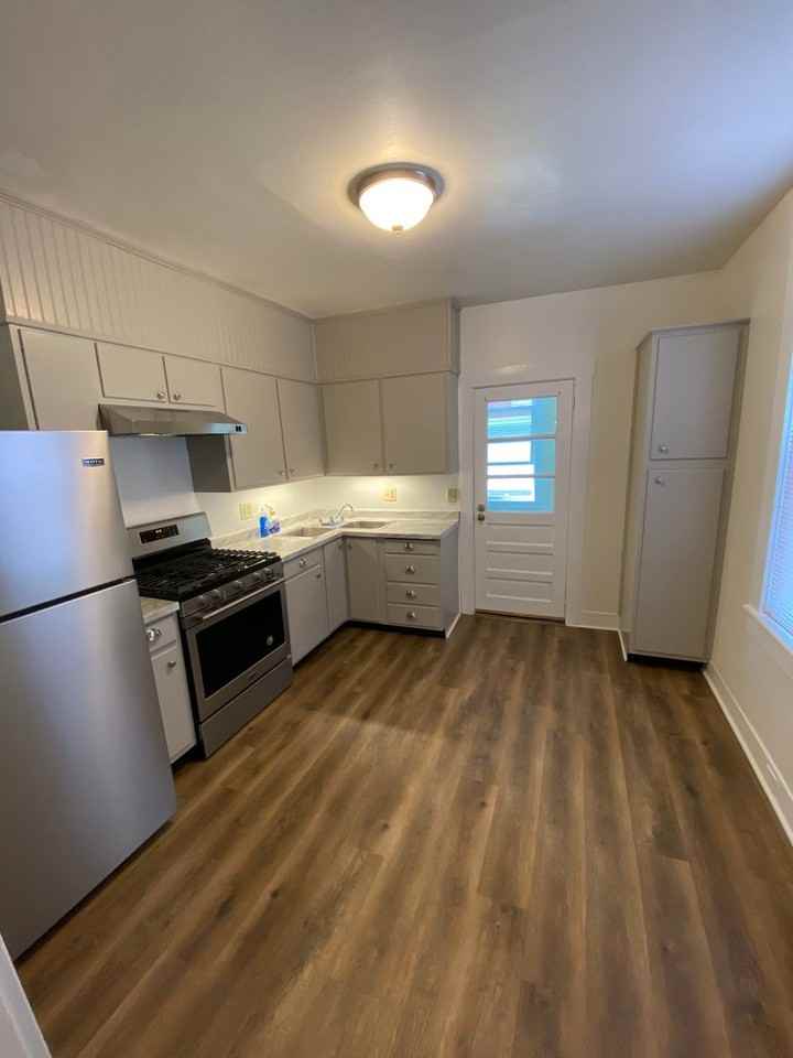 414 W Frederick St - Photo 6 of 28