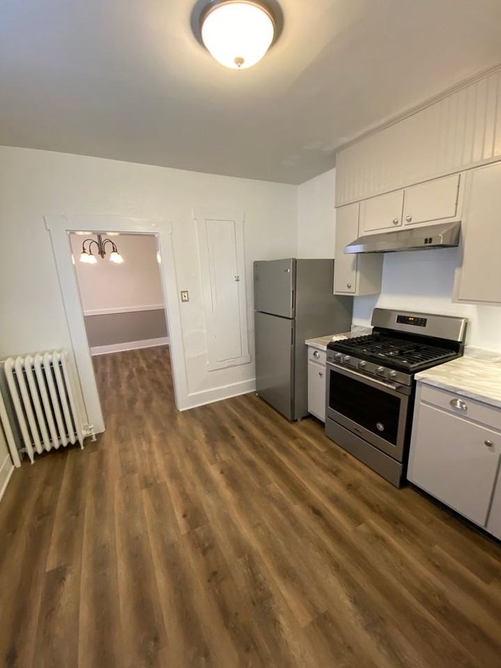 414 W Frederick St - Photo 7 of 28