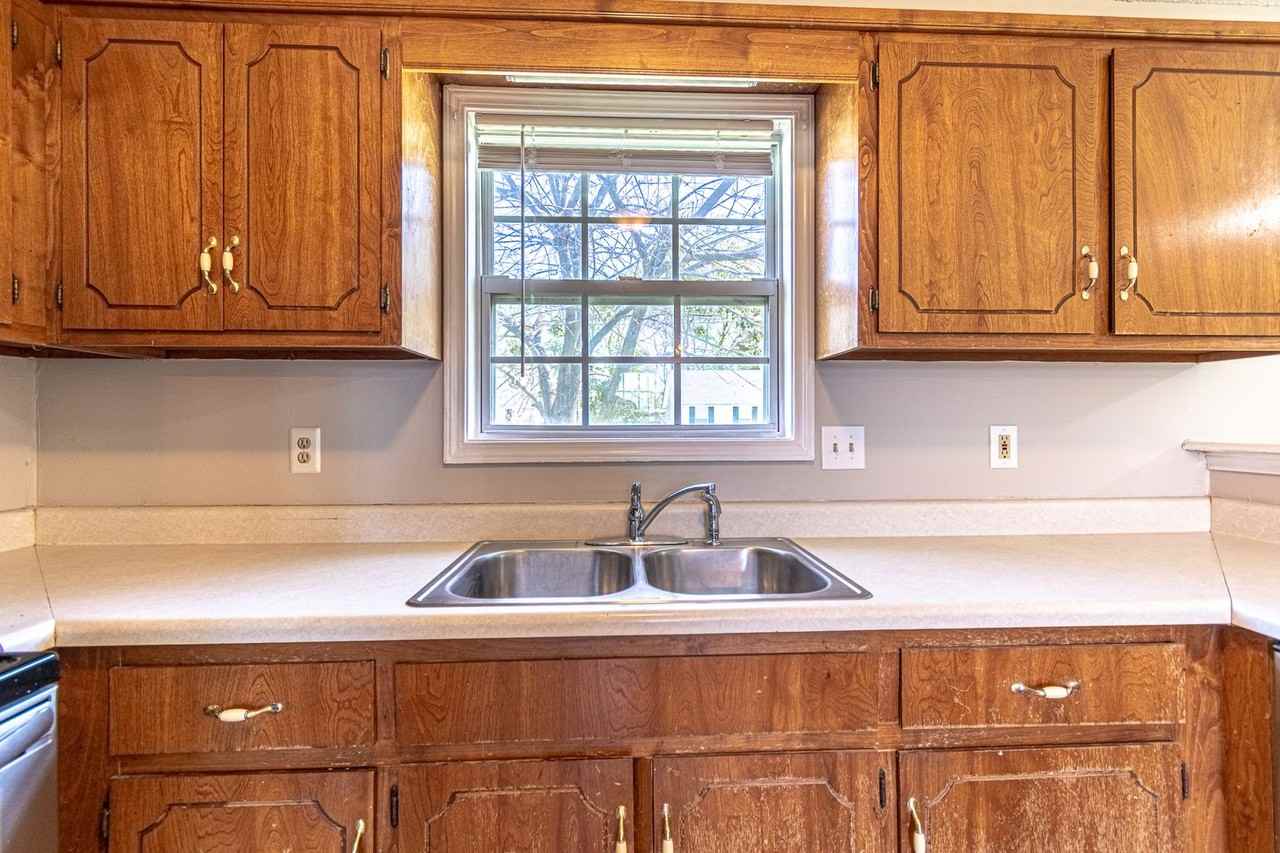 1811 Harbor Dr - Photo 6 of 24