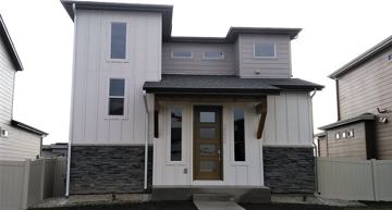 featured image of 2221 Mackinac St