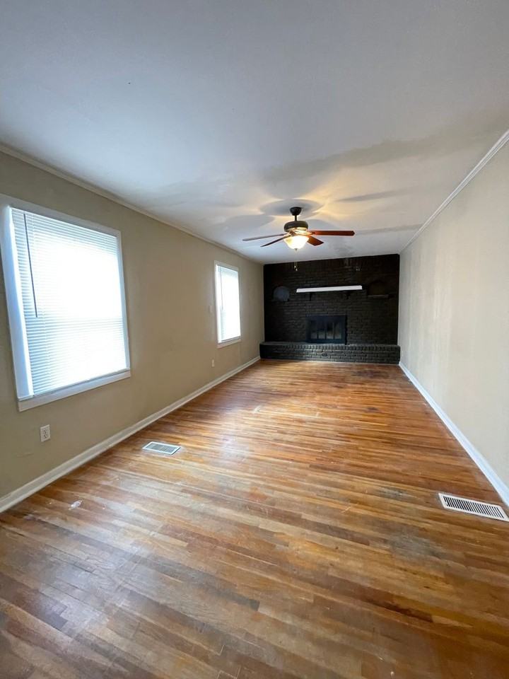 4824 S 23rd West Ave - Photo 3 of 12