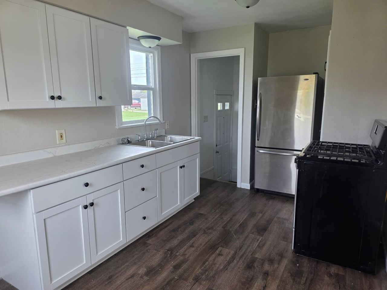 703 Concord Ave - Photo 3 of 14