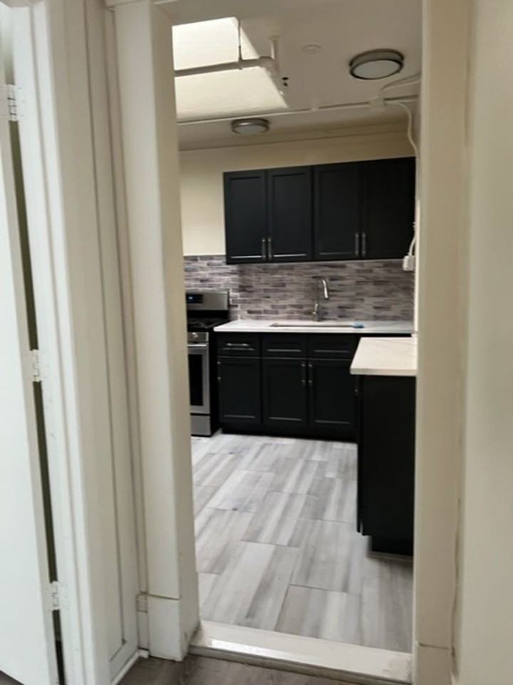 816 S.State - Photo 3 of 13