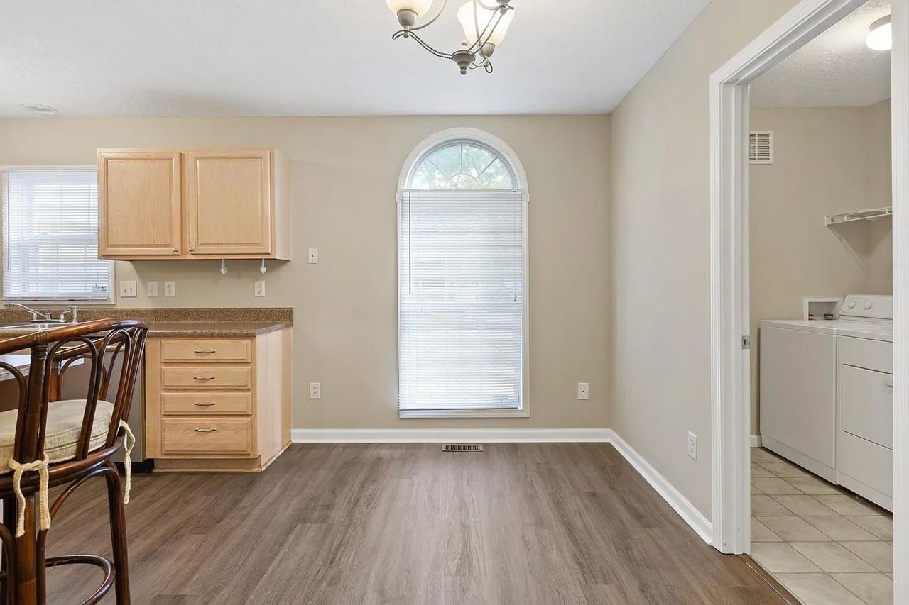 1705 Bailey Ave - Photo 3 of 14