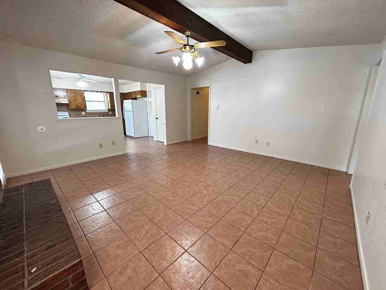 215 Bridle Dr - Photo 5 of 25