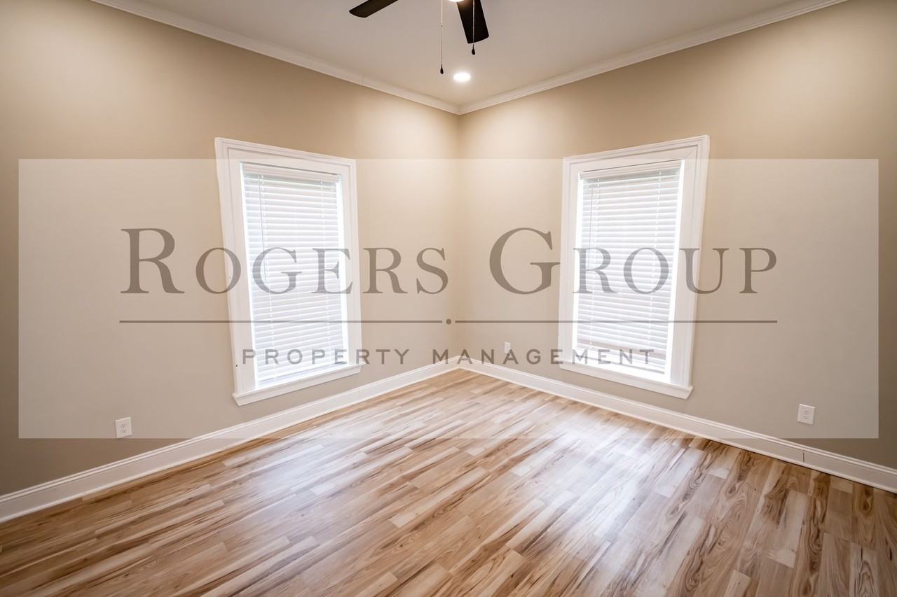 318 Bowen St - Photo 5 of 8