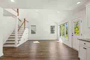 featured image of 653 Delaware Ave