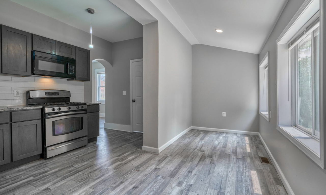 1219 Chesaco Ave - Photo 5 of 7