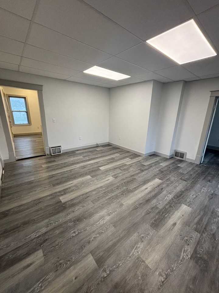 1245 1245 PH St - Photo 4 of 9