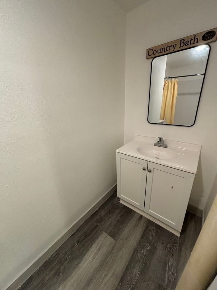 1245 1245 PH St - Photo 6 of 9