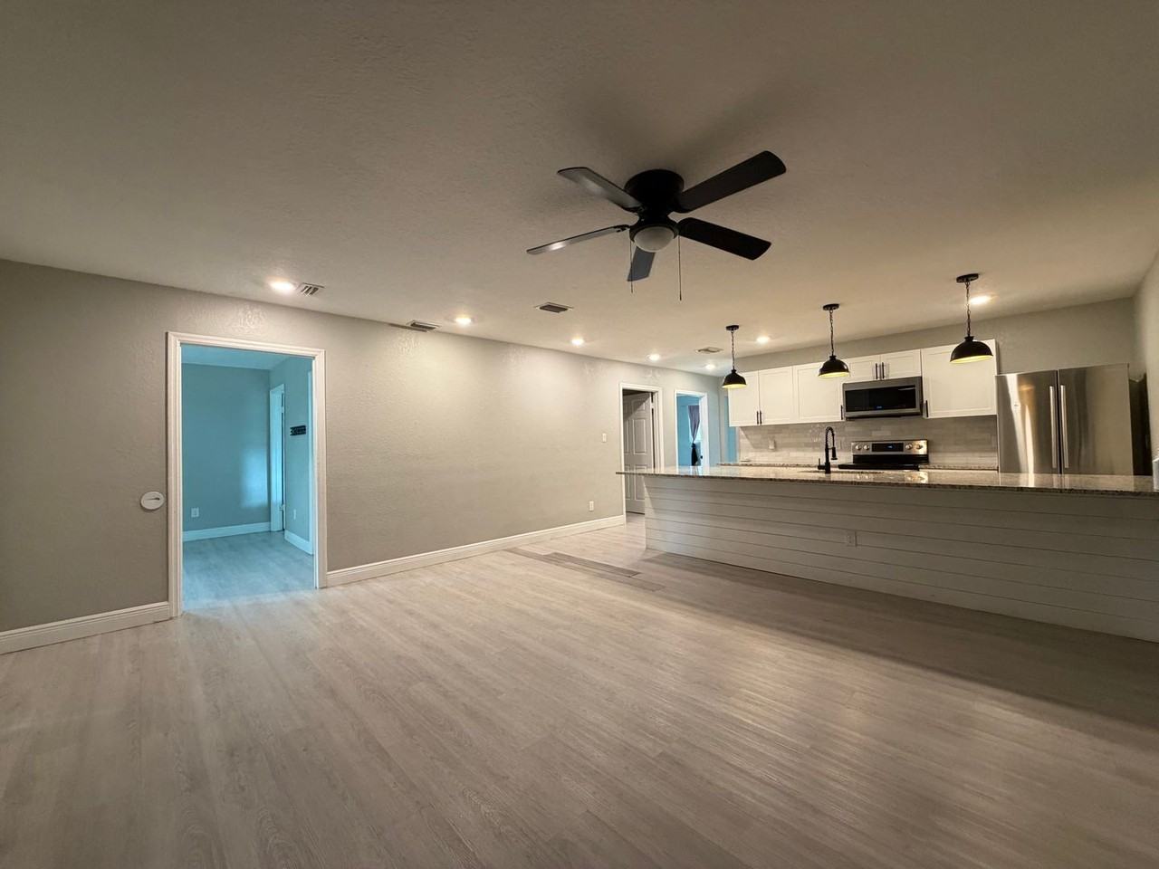 2728 14th Ave S - Photo 5 of 14