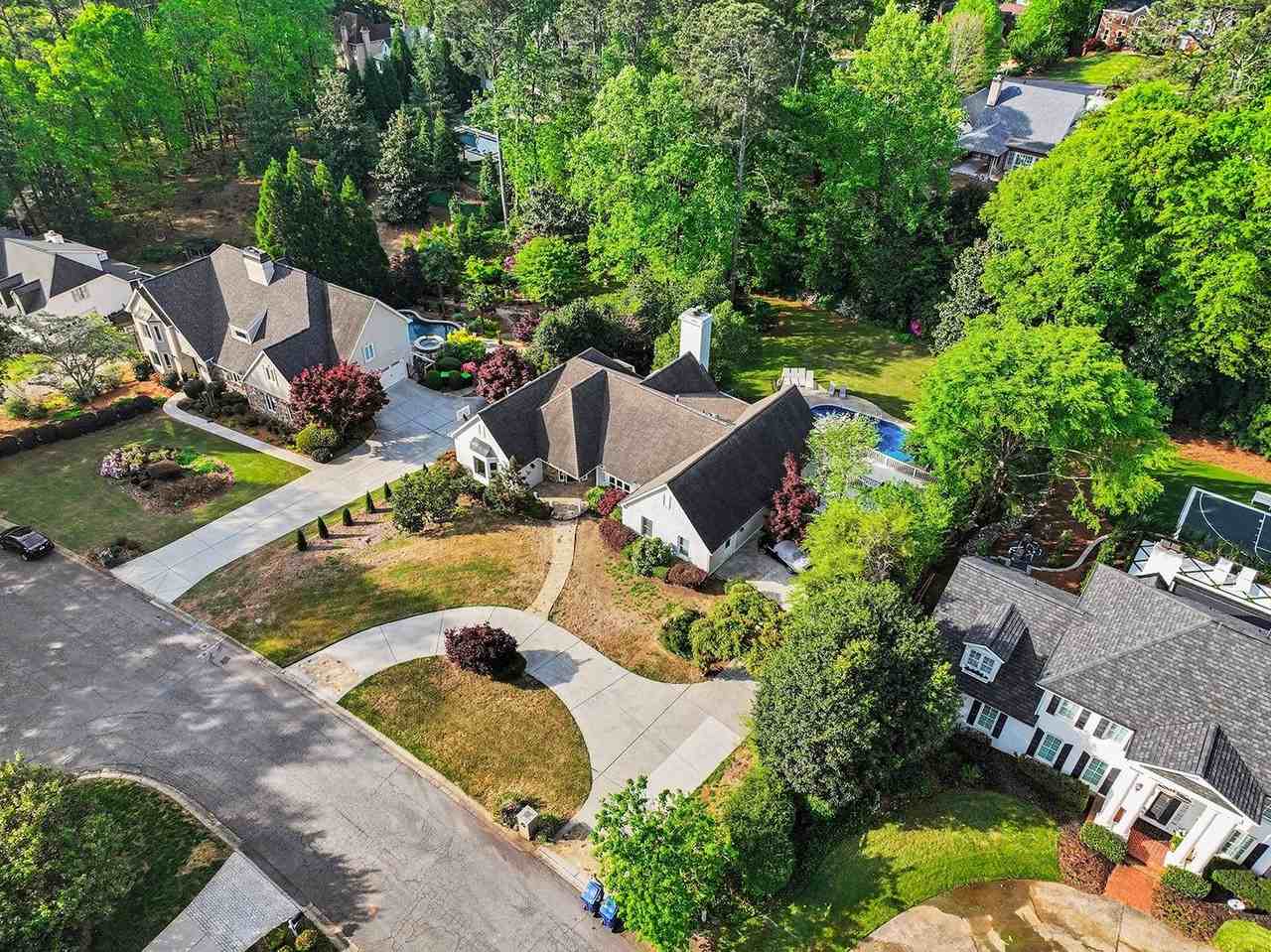 385 Dogwood Trl Se - Photo 2 of 41