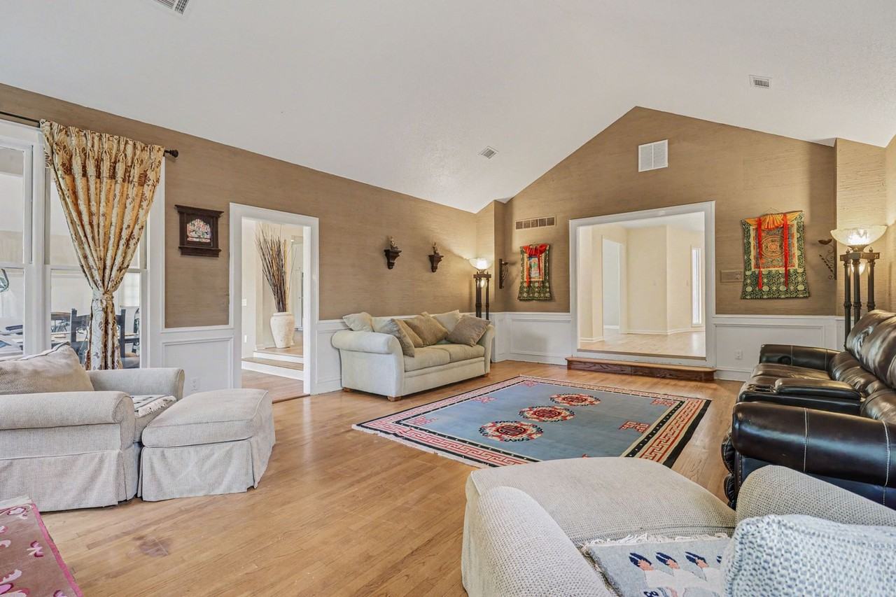 385 Dogwood Trl Se - Photo 6 of 41