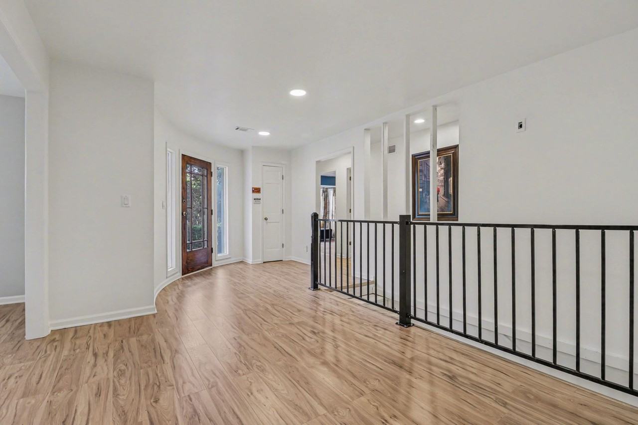 385 Dogwood Trl Se - Photo 7 of 41