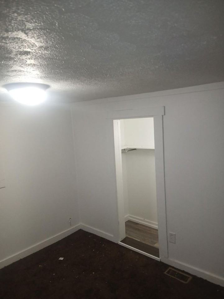 494 Allston Ave - Photo 7 of 19