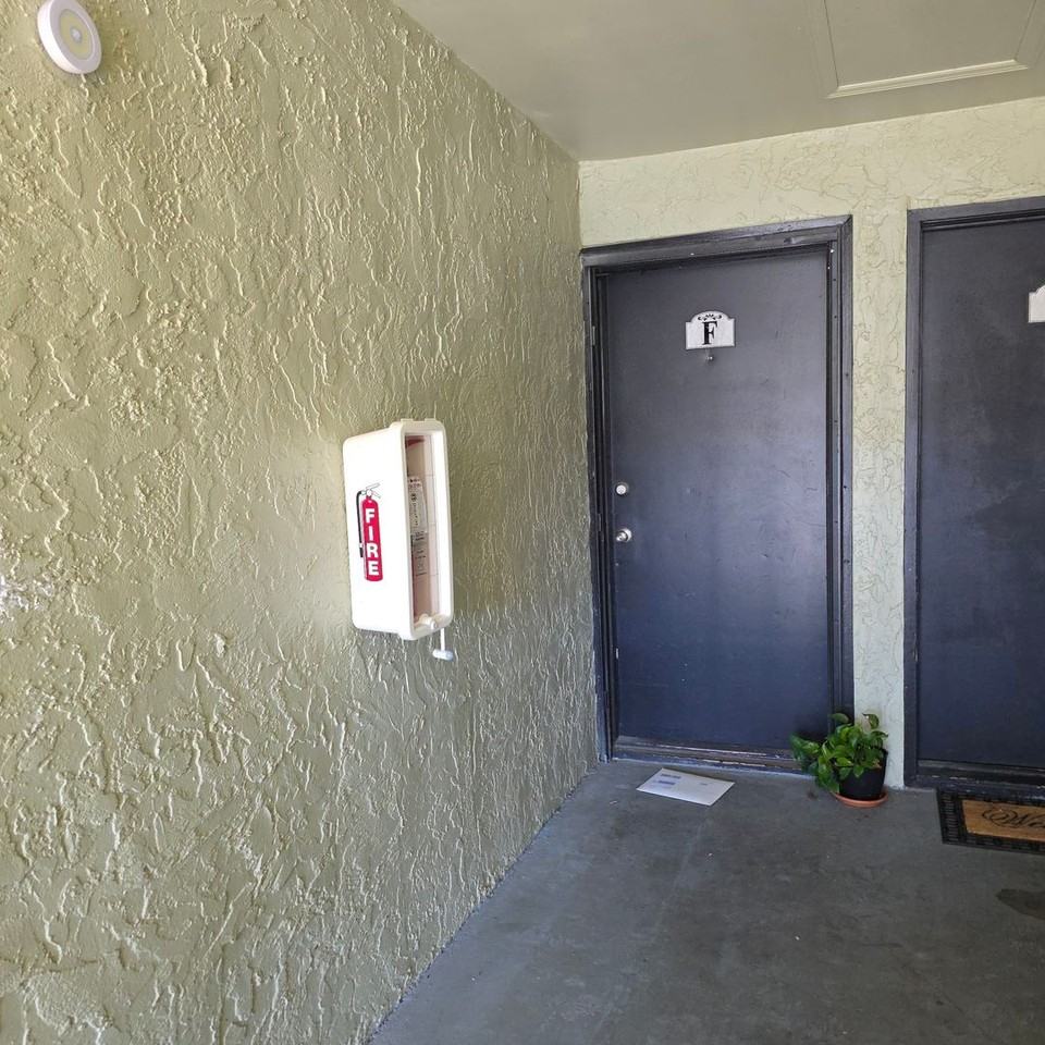 922 Lake Destiny Rd - Photo 2 of 17