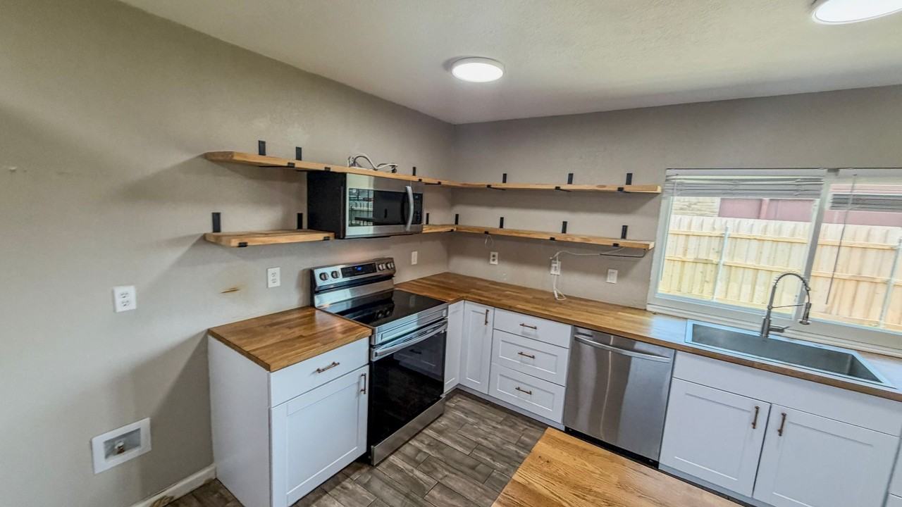 4808 Arbor Glen Rd - Photo 2 of 13